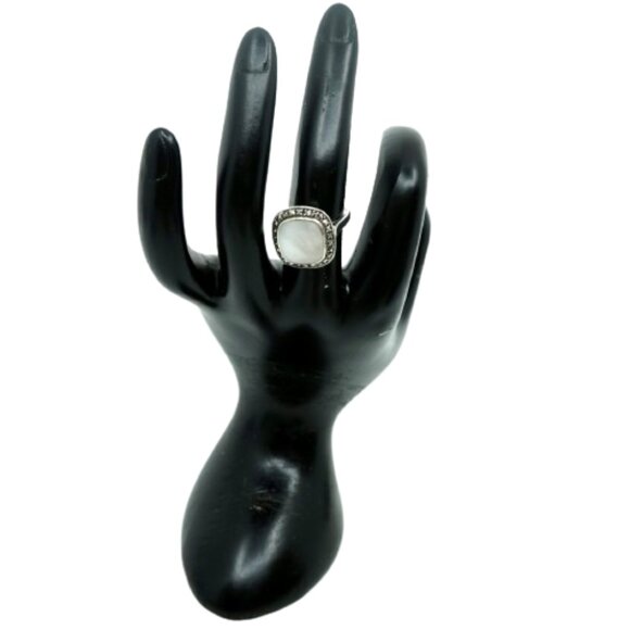 VINTAGE Sterling Silver Mother Of Pearl & Marcasite LADIES’ Cocktail Ring~6.5 - Picture 3 of 9